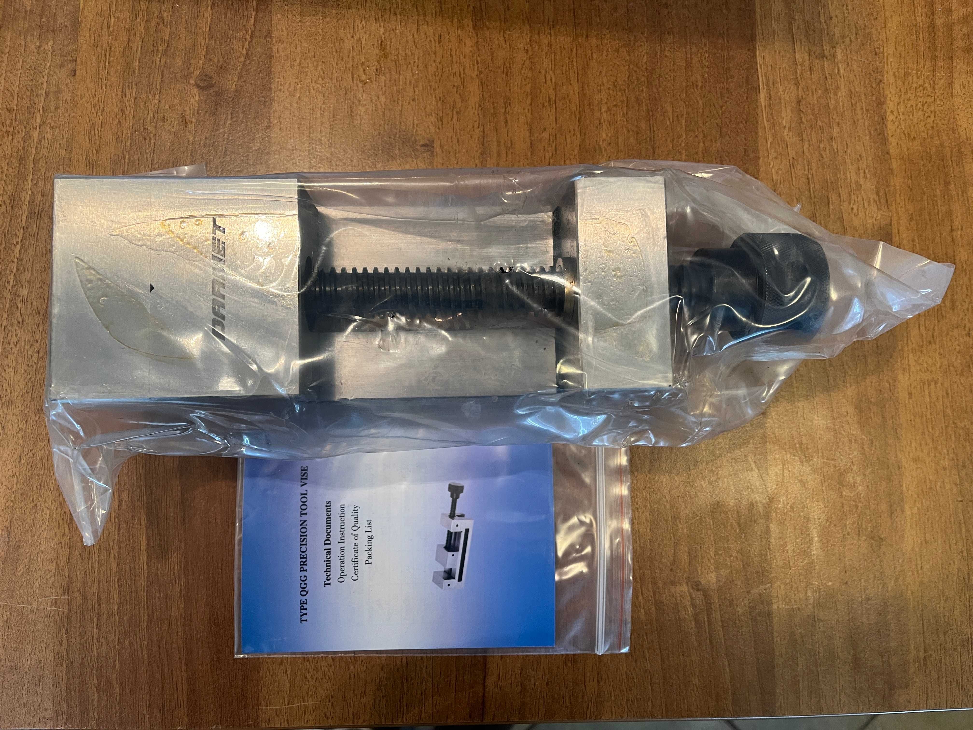 Imadło DARMET SPZA080/100 precision tool vise QGG80