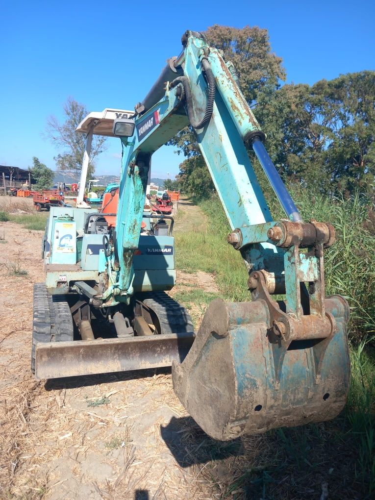 Mini giratória yanmar b 22