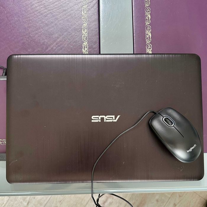 ASUS X541SA ноутбук продаю