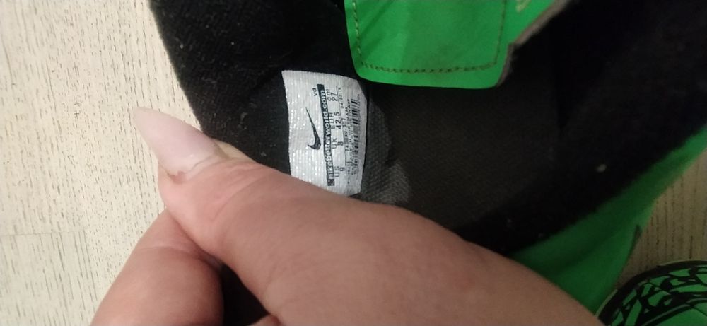 футбольні бутси Nike Hypervenom Phantom SG-Pro яскраво-зеленого кольор