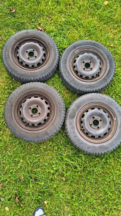 Koła rozmiar 13 wraz z oponami zimowymi