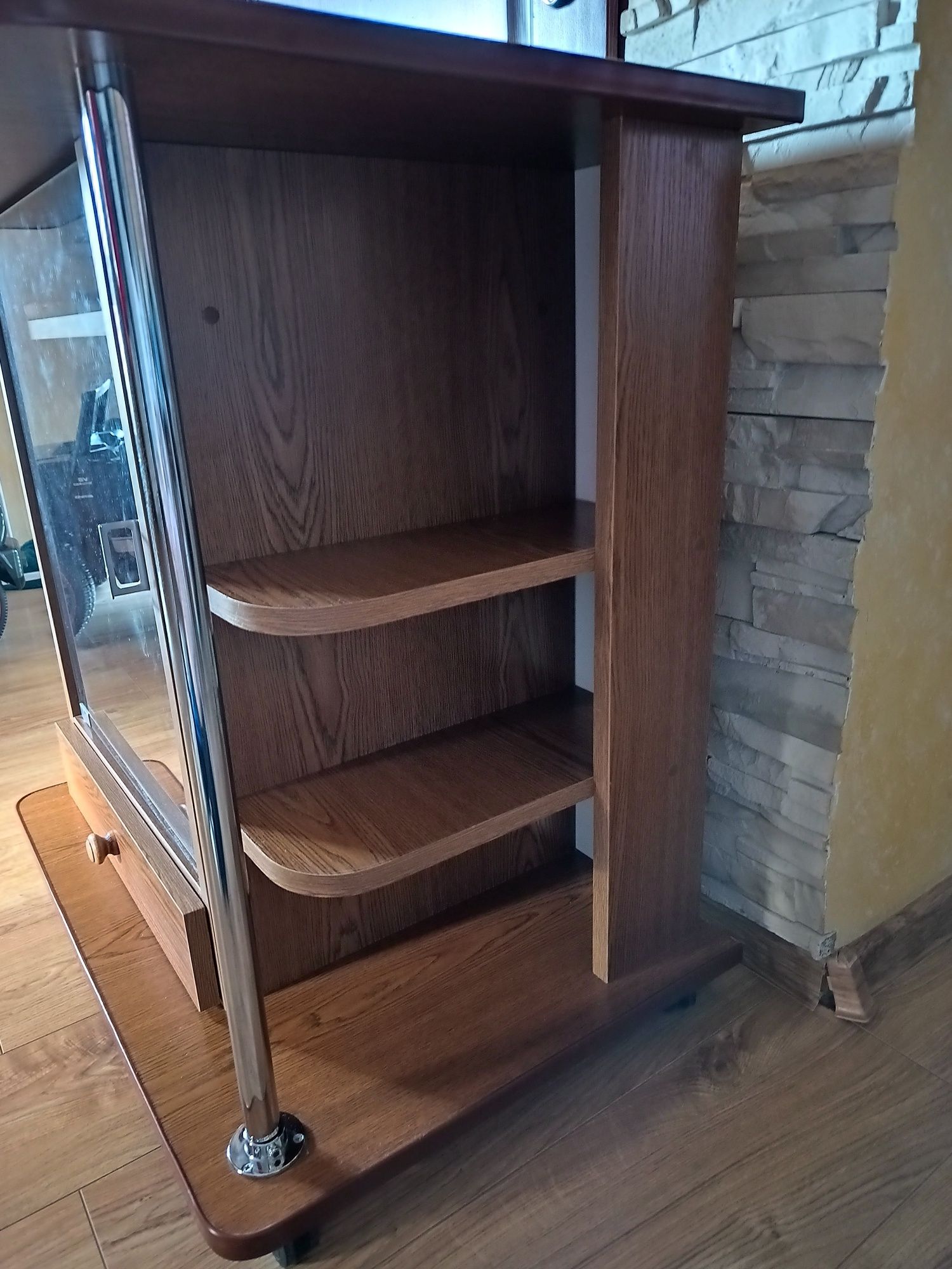 Szafka pod telewizor