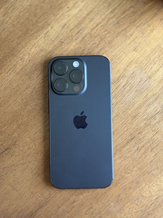iPhone 16 Pro 128GB preto com fatura e duas capas