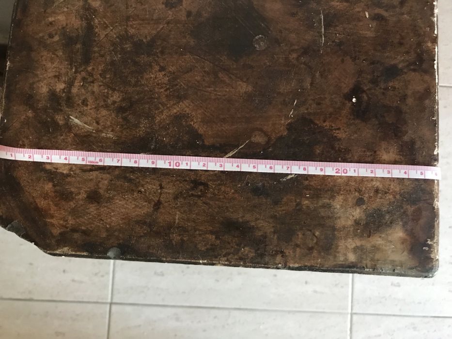 2 Colunas em gesso pintadas de castanho - estilo romano