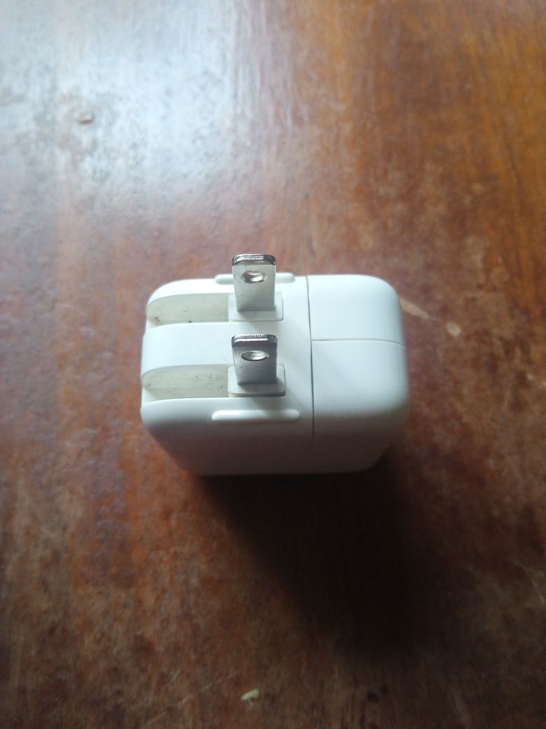 Зарядний пристрій Apple 12W USB Power Adapter
