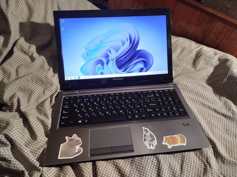 Продам ноутбук Lenovo повністю робочий