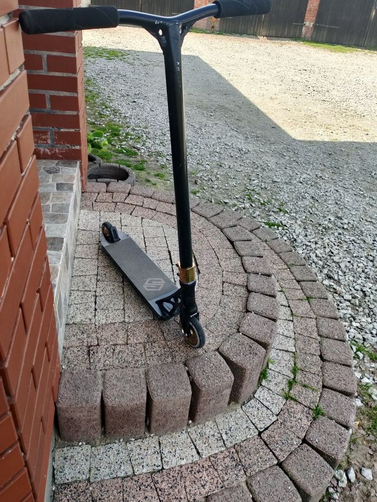 Sprzedam hulajnogę wyczynową