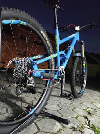 Bicicleta Enduro 27.5
