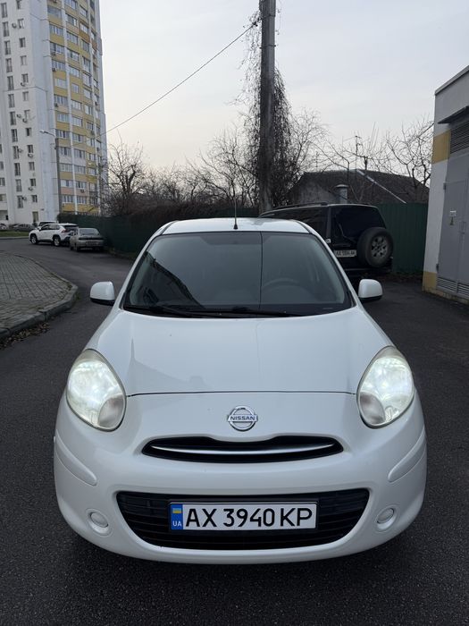 Продам Nissan Micra в хорошем состоянии.