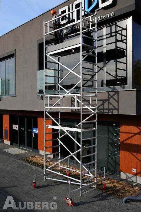 Rusztowanie przejezdne aluminiowe ALUBERG 770-800 ze stabilizatorem