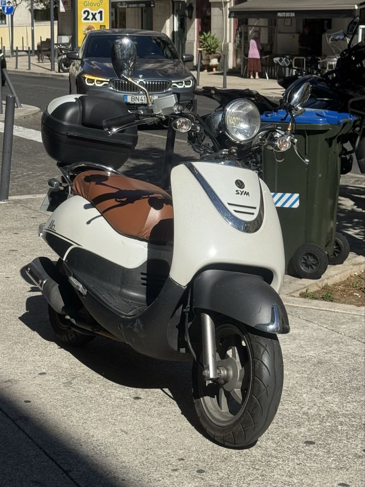 Sym allo novissima!