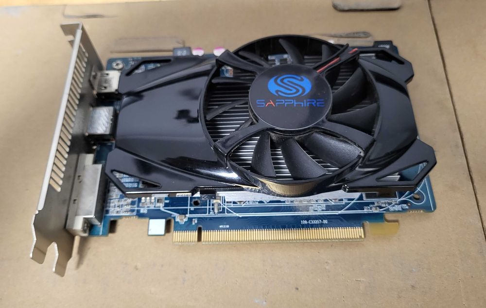Видеокарта Shaphire HD6670 1gb ddr5