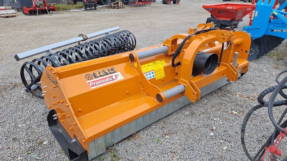 Rozdrabniacz polowy Berti Land/S 300