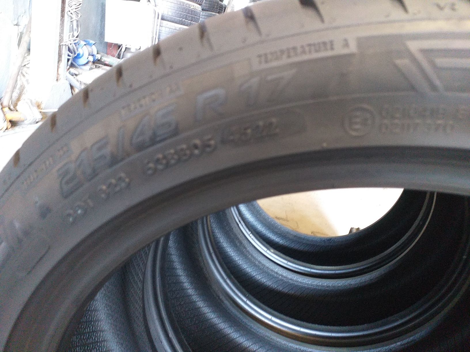 Opony 215/45R17 Vredestein Ultrac 2022r Super stan