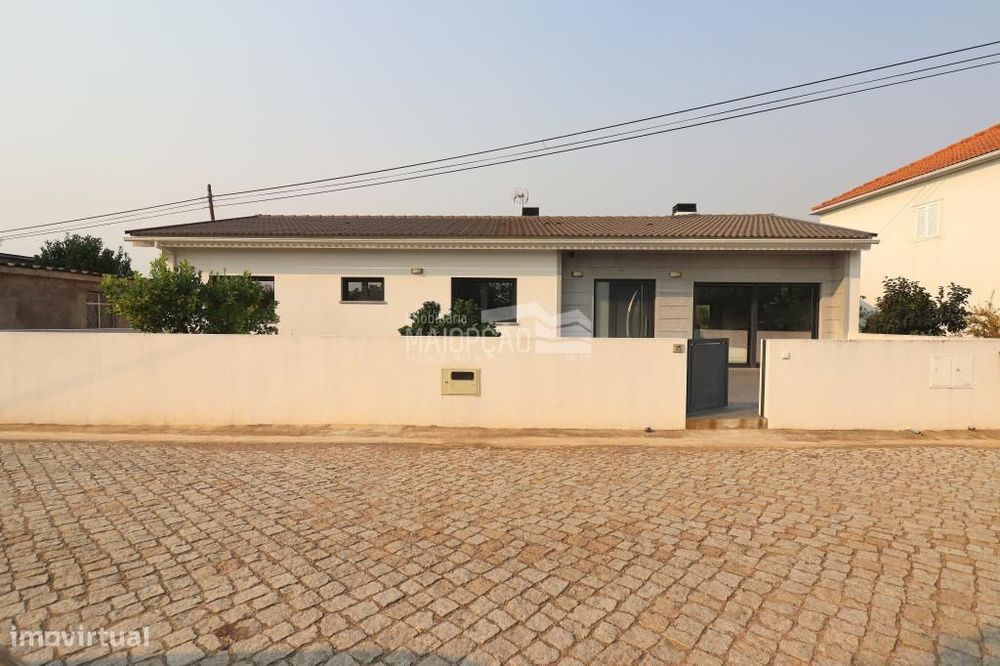 Moradia Térrea V4 Paredes - Bragança