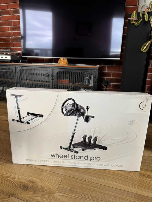 Logitech G923 pedały + skrzynia biegów + gratis stojak Wheel Stand Pro