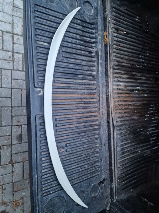 Spoiler lotka Mercedes W205 cabrio AMG