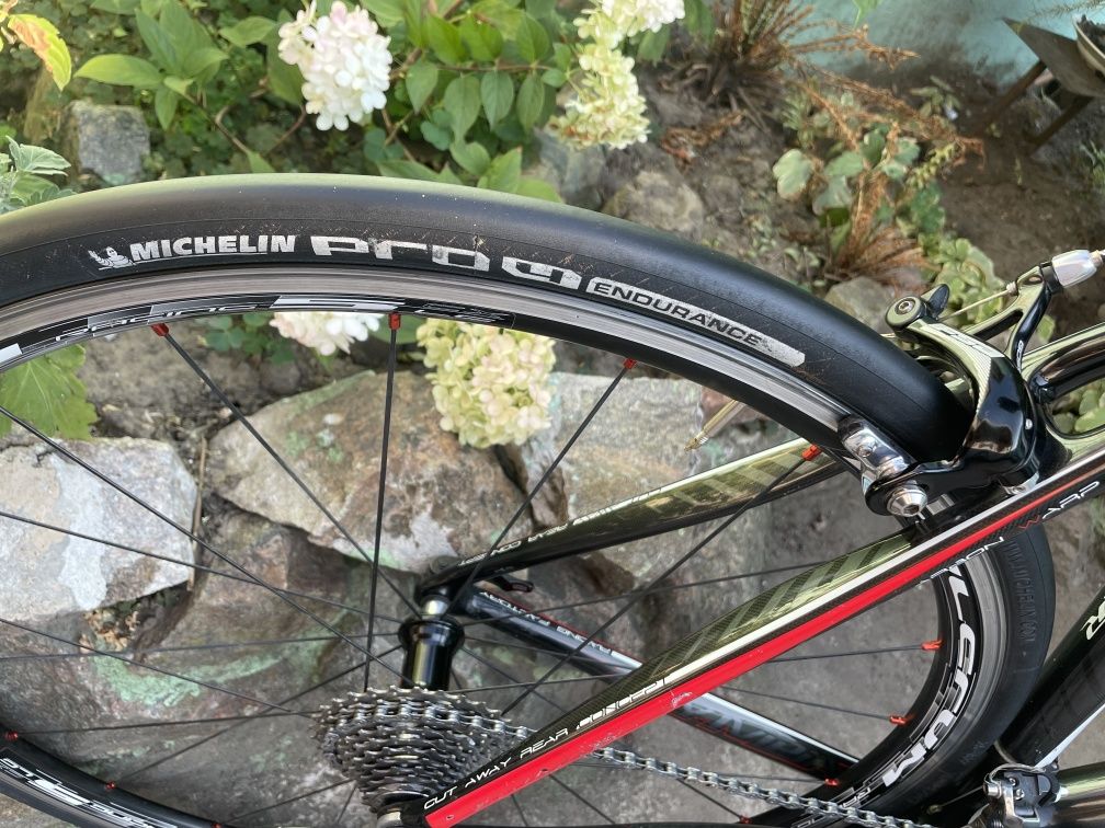 Ultegra КАРБОН шоссейный велосипед Olympia FSA