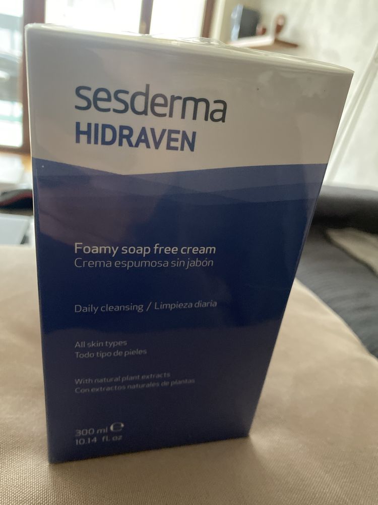 Sesderma Hidraven 300 ml pienisty krem bez mydła