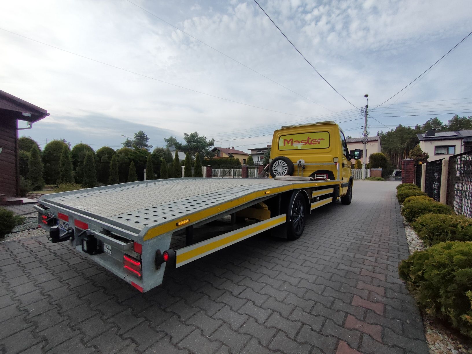 Auto laweta Renault Master