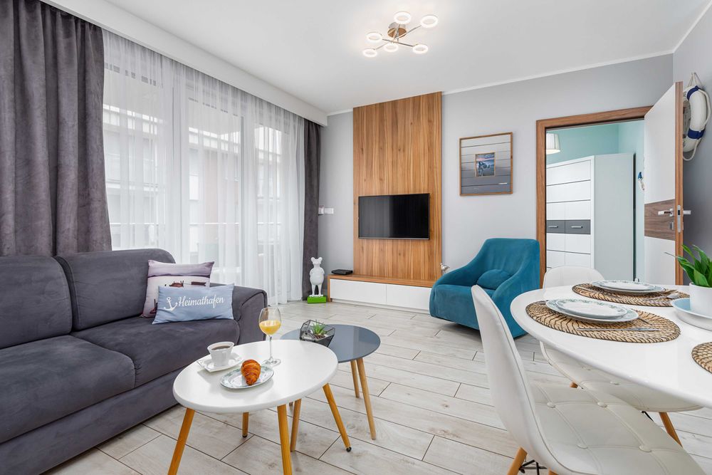 Apartament 4 osobowy z widokiem na morze REWAL WOLNE NOCLEGI