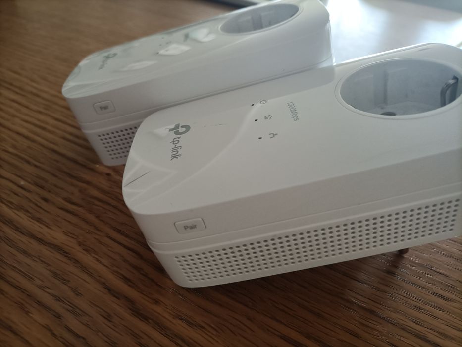 Tp-link TL-PA8030P AV1300 3-port Gigabit Passthrough Powerline Starter