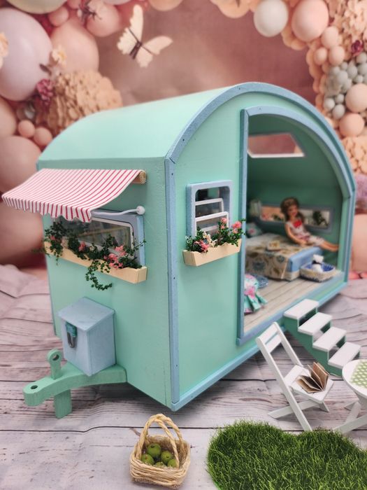 Pozytywka  dla dziewczynki - domek lalki