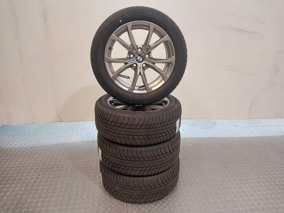 Alufelgi BMW styling 776 V-Spoke 5x112 et30 225/50/17 z oponami zimowy