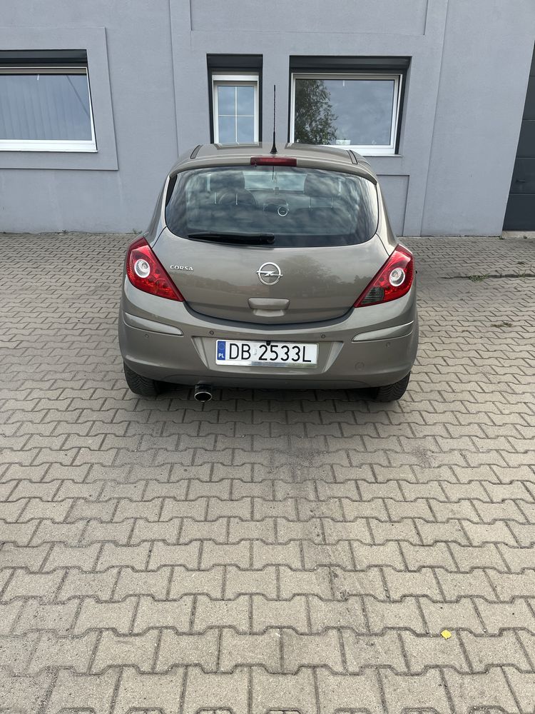 Opel Corsa d 1.4 benzyna automat