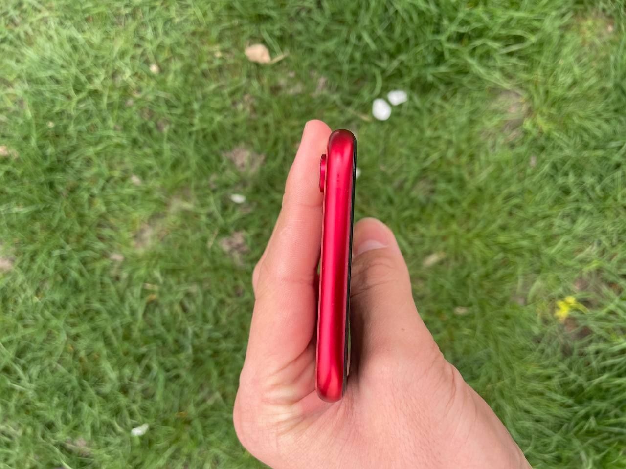 Продам iPhone Xr 64 gb Product Red Neverlock