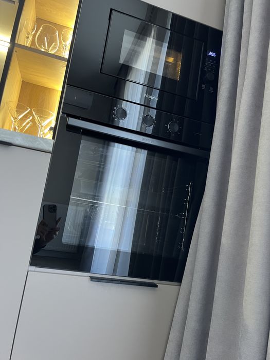 Продається красива 2 кімнатна West Towers