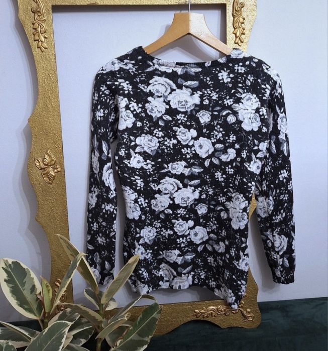 Sweterek w kwiaty z kryształkami z wiskozy 36 36 S M