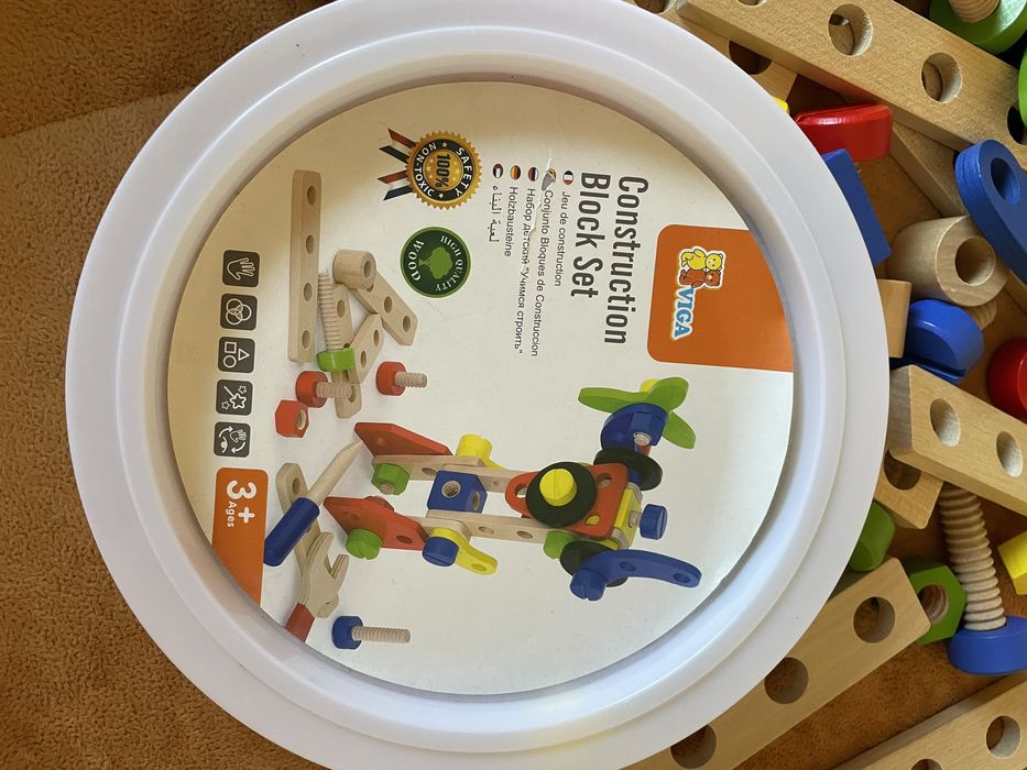 Дерев'яний конструктор Viga Toys 68 ел.
