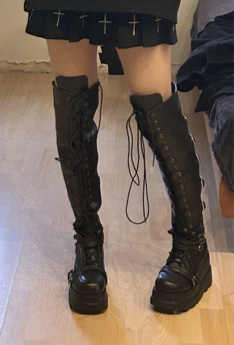 Ботфорти по типу Demonia