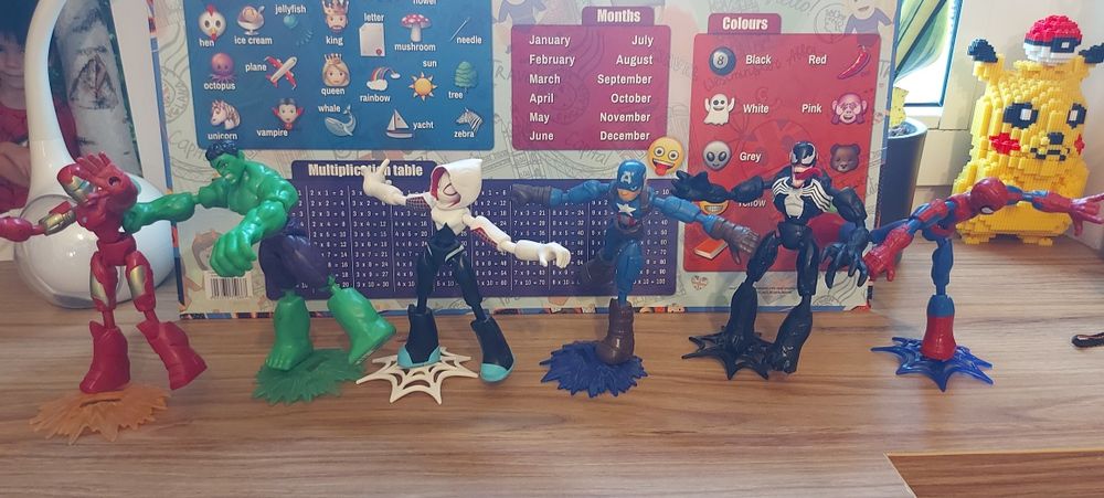 6x Avengers Marvel spoder man venom