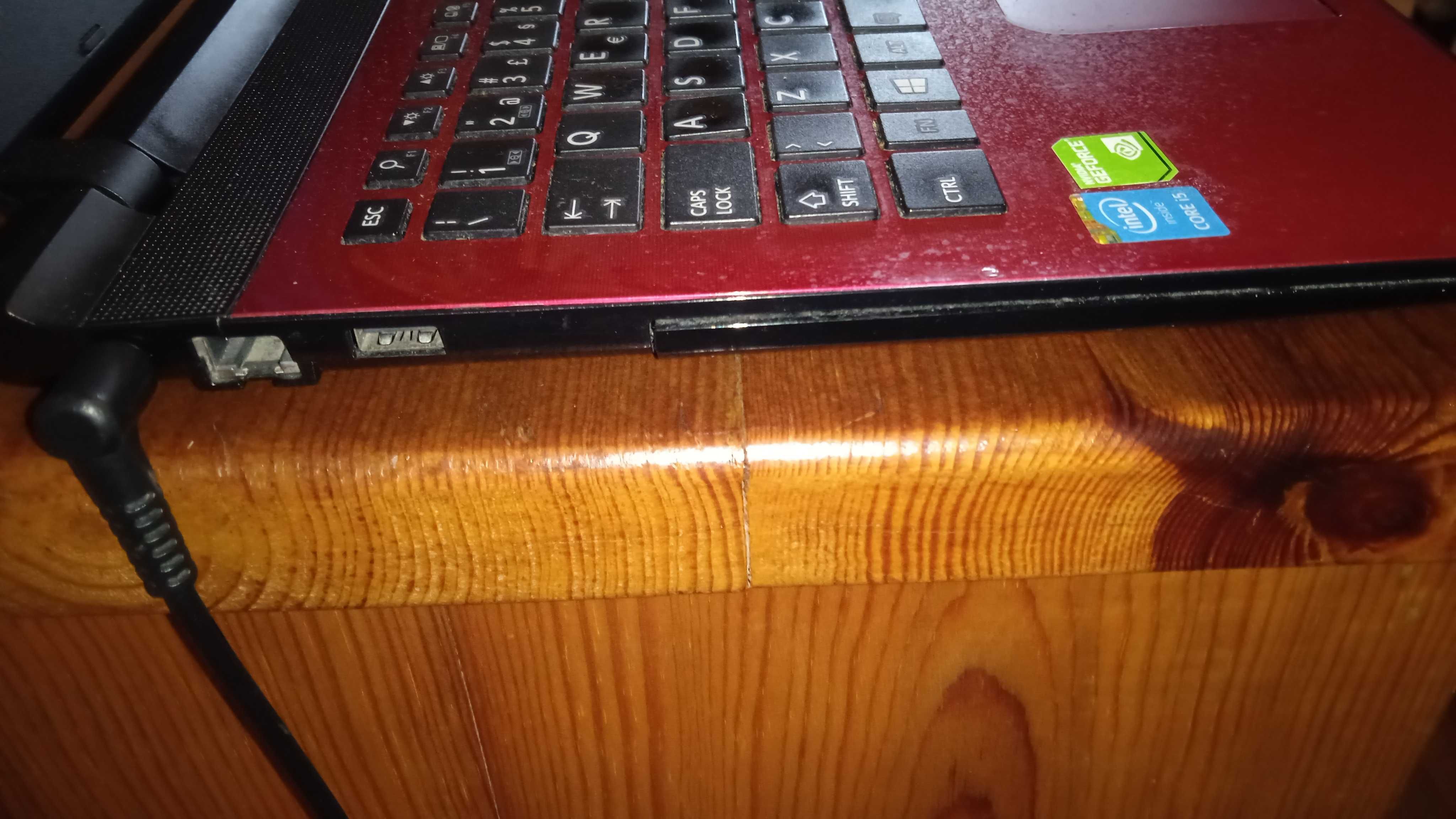 Portátil Toshiba satellite L50-c x64