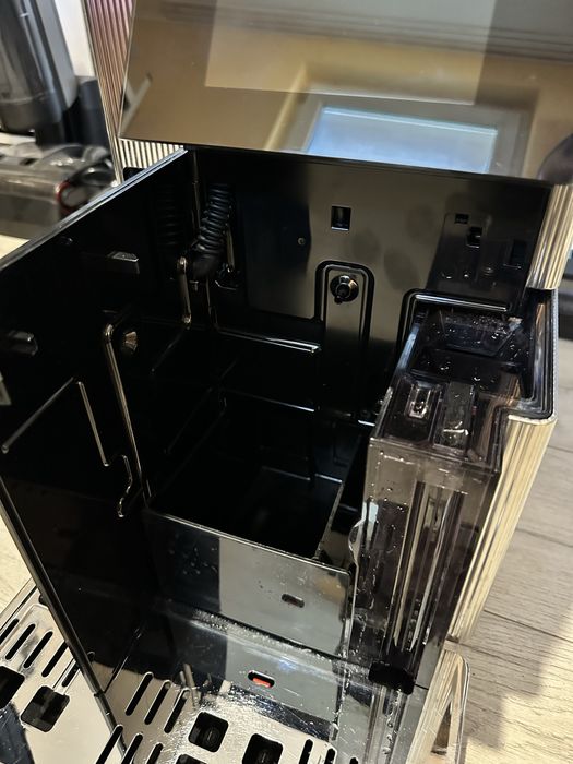 Кофемашина Delonghi Epam 960.75 Maestosa