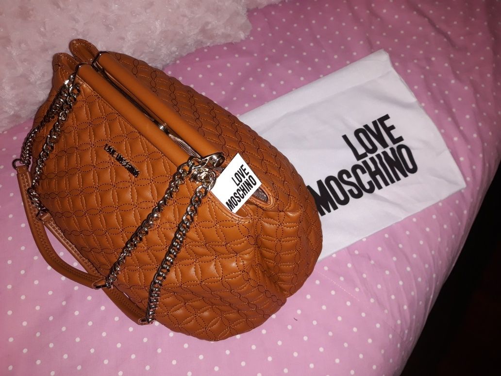 Mala Love Moschino