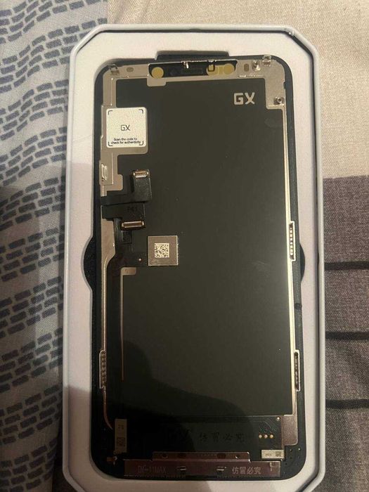 Екран Iphone 11 pro max з дефектом