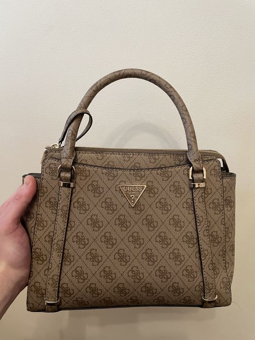 Guess Сумка Жіноча HWESG9  Коричнева