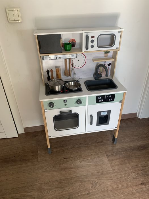 Kuchnia do zabawy dla dzieci
