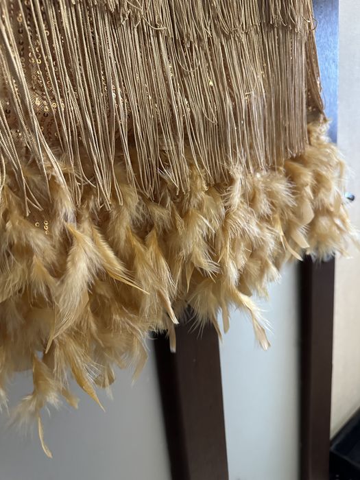 Неймовірне бальне плаття латина