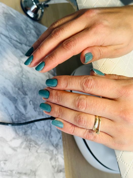 Paznokcie manicure kosmetyczka