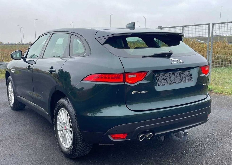 Jaguar F-Pace 25t AWD Prestige 2017 року