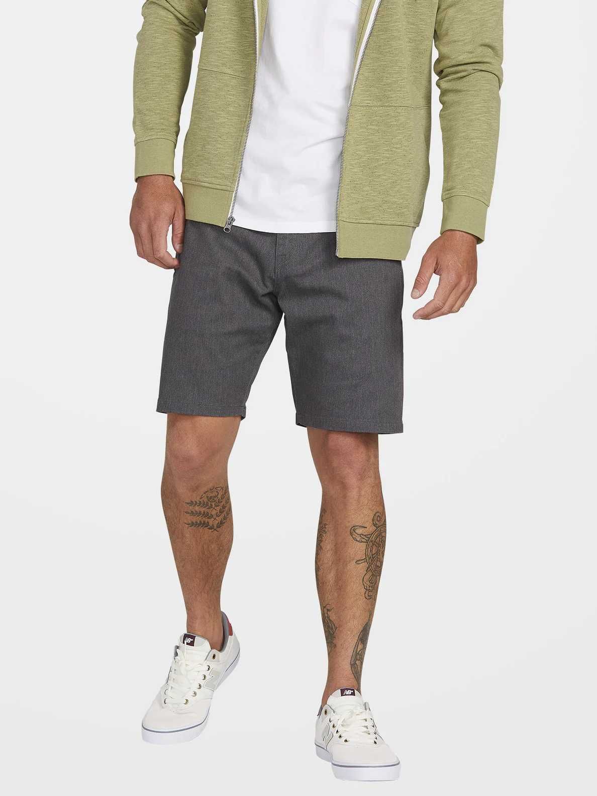 Нові VOLCOM розмір W28 XS-S чоловічі шорти чіноси Frickin Shorts сірі