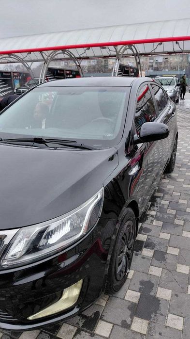 Автомобіль Kia Rio 2012