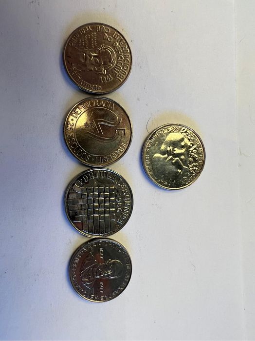 Moedas escudos 1 escudo bronze, 20 escudos, 25 escudos, 50 escudos