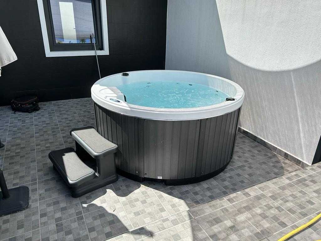 Spa Malta Passion 182cm x 182cm x 82cm - Baixo de preço! 4.980,00€