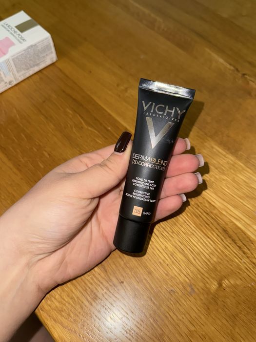 Тональний крем vichy