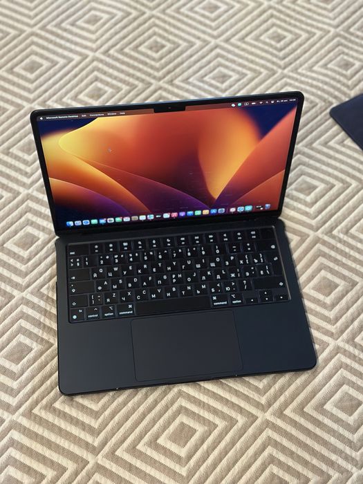 Macbook air m2 8/256gb